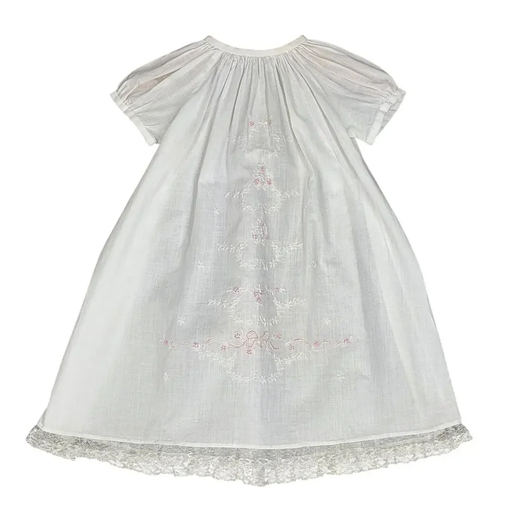HANDMADE VINTAGE LITTLE GIRLS’ DRESS – 18-20 MO – WHITE WITH FLORAL EMBROIDERY